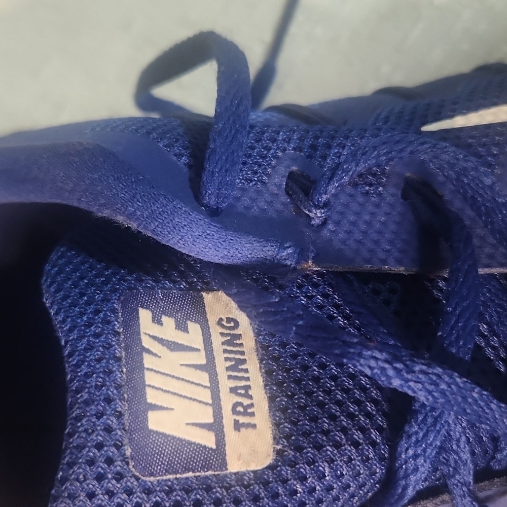 NIKE 12 BLUE AND WHITE ATLHETICS TENIS - Picture 8 of 10